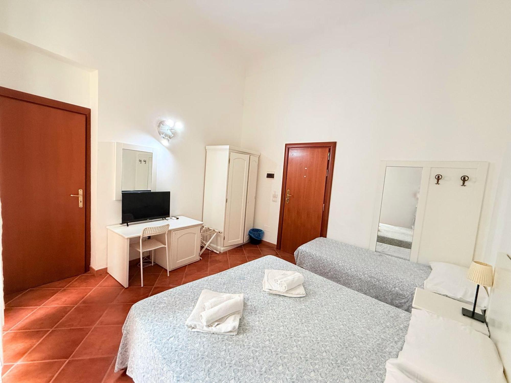 Giulia Bed & Breakfast 3*
